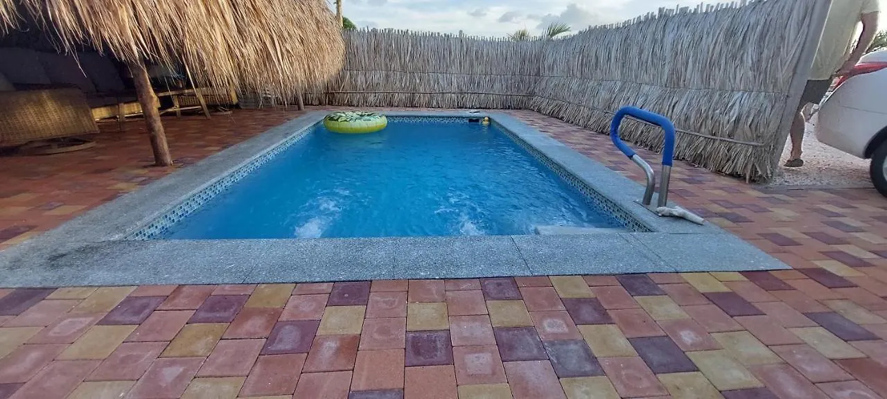 Casa Antonia Villapark Fontein Mit Salzwasserpool Curacao